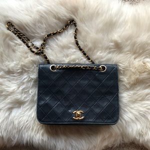 Vintage CHANEL Handbag, Black